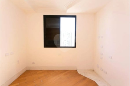 Apartamento à venda com 4 quartos, sendo 3 suítes,  em Vila Gomes Cardim, São Paulo, SP