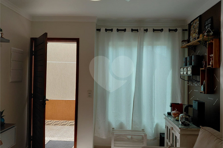 Casa à venda com 2 suítes no condomínio Residencial Guilhen, São Paulo - SP