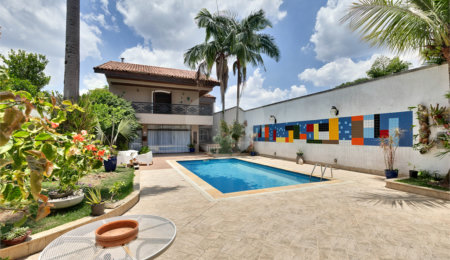 Casa à venda com 5 quartos, sendo 4 suítes,  em Alto da Boa Vista, São Paulo, SP