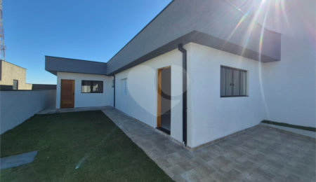 Casa Térrea à venda com 3 quartos, sendo 1 suíte,  em Serra da Cantareira, Mairiporã, SP