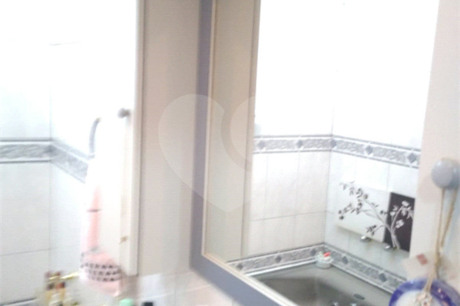 Casa à venda com 4 quartos, sendo 3 suítes, no condomínio Da Serra, São Paulo - SP
