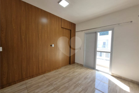 Casa à venda com 3 quartos, sendo 1 suíte, no condomínio Residencial Américo Figueiredo, Sorocaba - SP