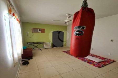 Casa à venda com 1 quarto, sendo 3 suítes, em Campo Grande, Rio de Janeiro, RJ