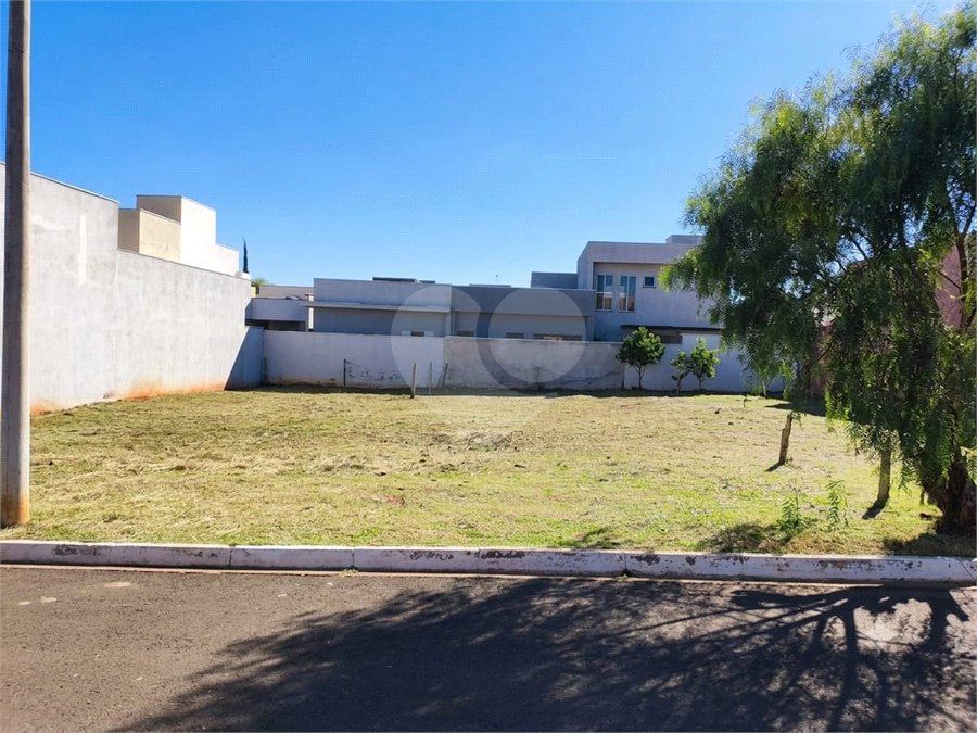 Terreno à venda em Residencial Lago dos Ipês, Itapetininga, SP
