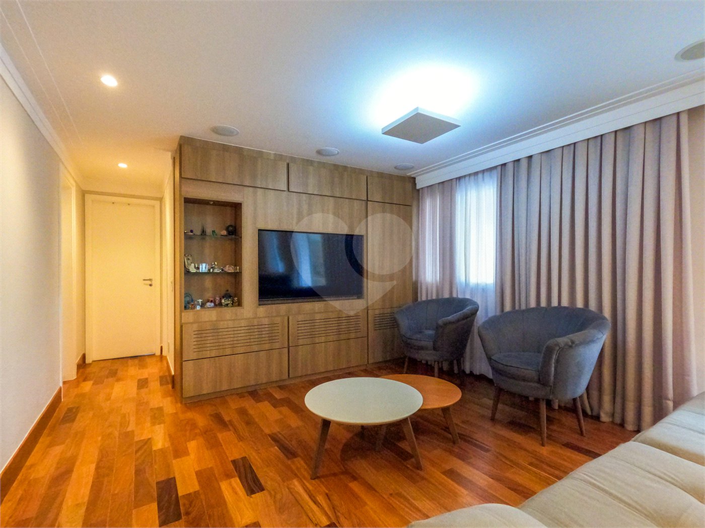 Apartamento à venda com 3 suítes em Vila Dom Pedro I, São Paulo, SP