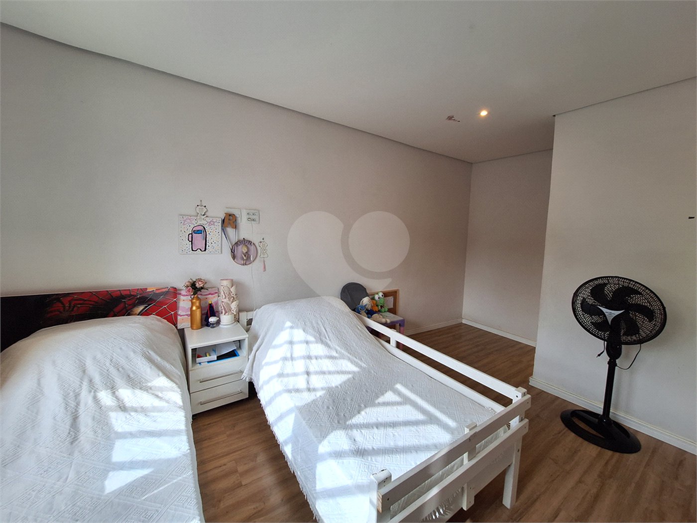 Casa à venda com 3 quartos, sendo 1 suíte, em Chora Menino, São Paulo, SP