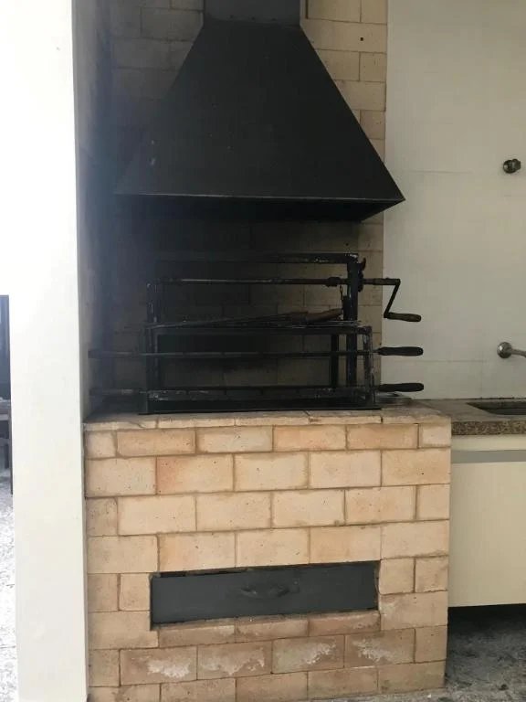 Casa à venda com 5 quartos, sendo 2 suítes, em Jardim Everest, São Paulo, SP