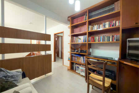 Casa de Vila à venda com 3 quartos, sendo 1 suíte, em Indianópolis, São Paulo, SP