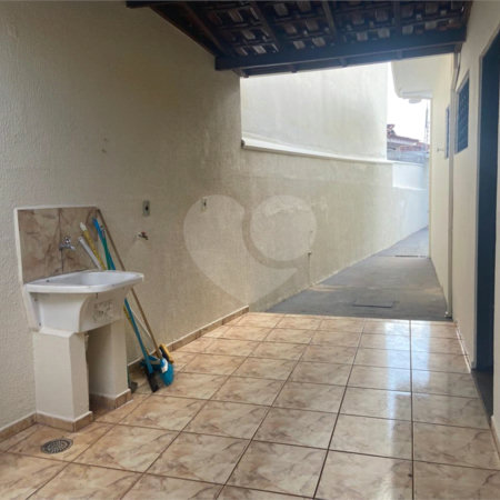 Casa à venda com 3 quartos, sendo 1 suíte, no Centro, Araraquara, SP