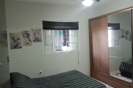 Chácara à venda com 5 quartos, sendo 1 suíte, em Jardim Marabá, Itapetininga, SP
