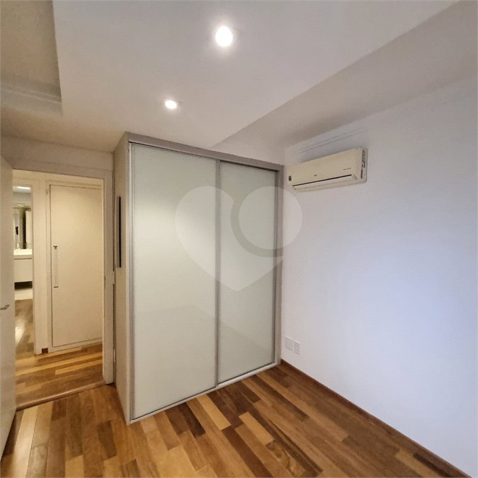 Apartamento à venda com 3 suítes em Santana, São Paulo, SP