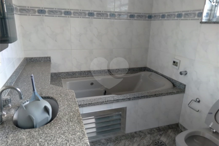 Sobrado à venda com 4 quartos, sendo 1 suíte, em Santana, São Paulo, SP