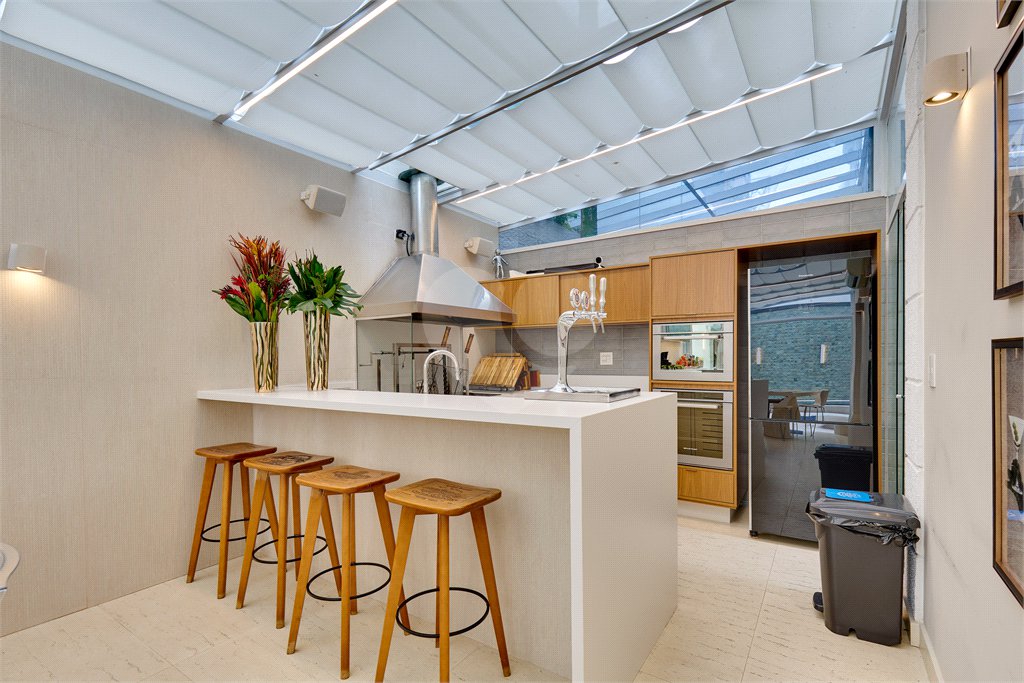 Casa à venda com 4 suítes no condomínio Ville Bosqueé, São Paulo - SP