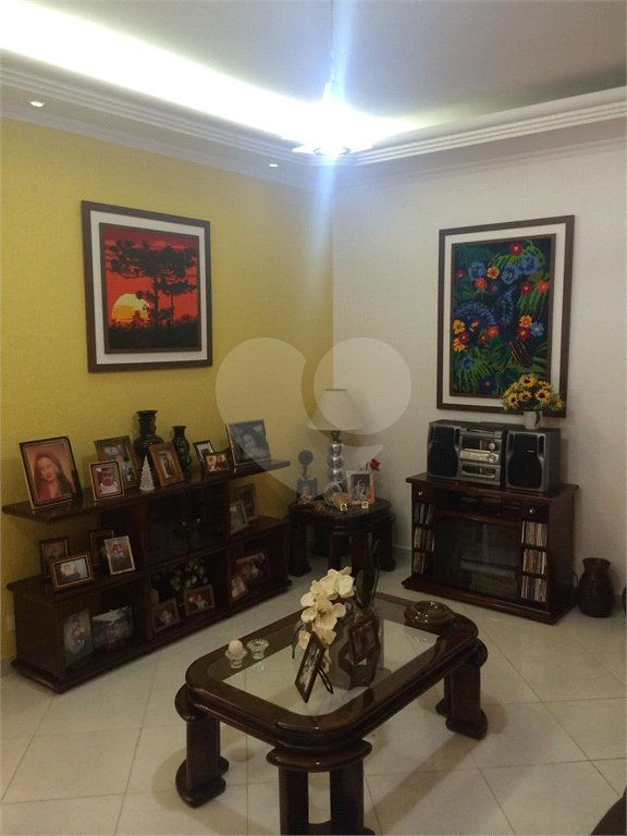 Sobrado à venda com 2 quartos em Vila Galvão, Guarulhos, SP