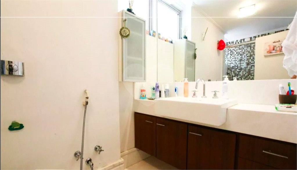 Apartamento à venda com 3 quartos, sendo 1 suíte, em Itaim Bibi, São Paulo, SP