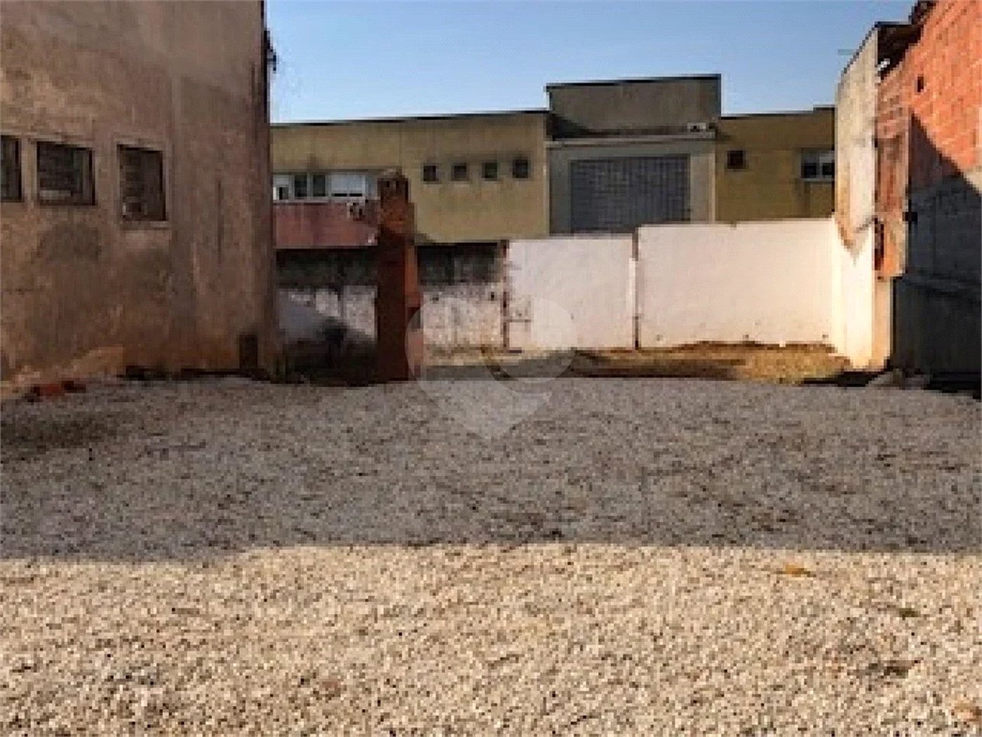Excelente terreno em ótima localização. Venha fazer uma visita = 600M²