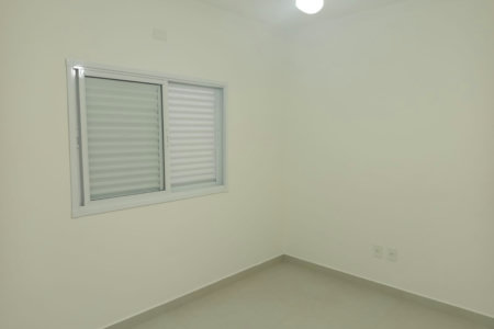 🌊✨ Oportunidade Única na Praia Grande – Casa Nova com Piscina a Apenas 390m do Mar! ✨🌊