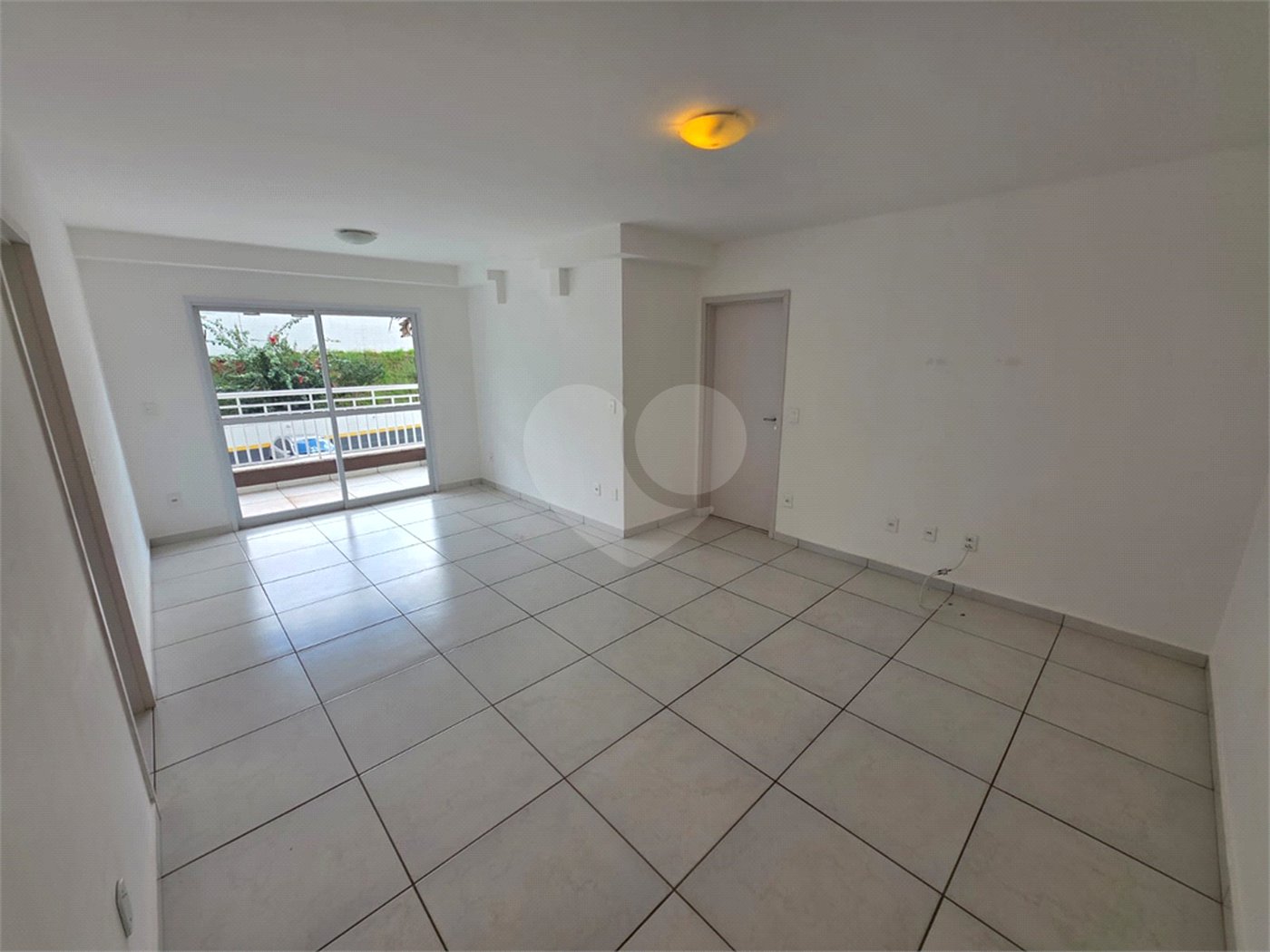 Apartamento 3 quartos i suíte e varanda Residencial Beatrice SPE