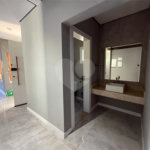 Casa alto padrão condomínio fechado em Atibaia com 4 suítes e ampla área de lazer, espaço gourmet, piscina, 6 vagas garagem