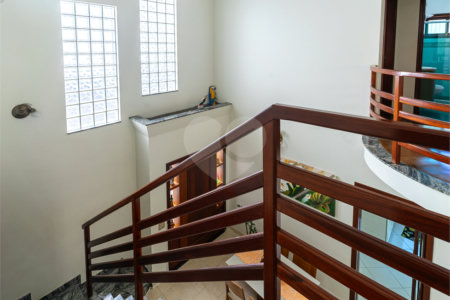Belíssimo sobrado com piscina aquecida no Condomínio Villagio Capriccio - Louveira SP.