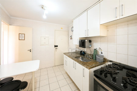 Apartamento à venda com 3 quartos, sendo 1 suíte,  em Chácara Inglesa, São Paulo, SP