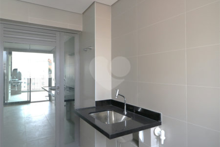 Apartamento à venda com 3 suítes em Moema, São Paulo, SP
