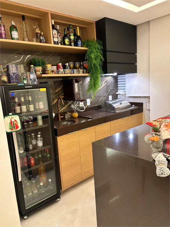 Apartamento à venda com 2 suítes em Vila Anastácio, São Paulo, SP