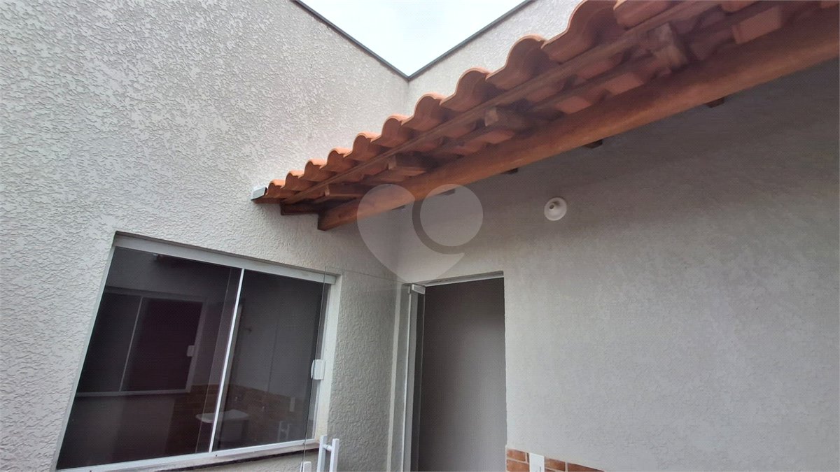 Casa de Vila à venda com 2 quartos em Jardim Santa Marta, Sorocaba, SP