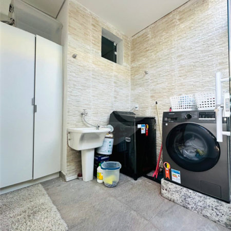 Casa à venda com 2 suítes, em Jardim Quaresmeira III, Suzano, SP