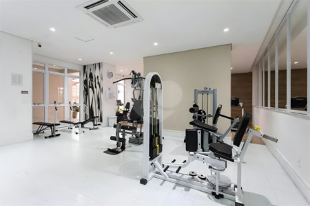 Apartamento à venda com 2 quartos, sendo 1 suíte,  em Vila Olímpia, São Paulo, SP