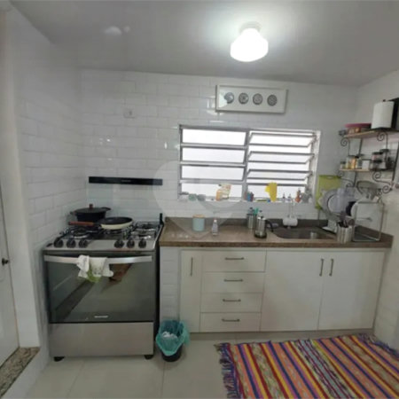 Sobrado à venda com 5 quartos, sendo 1 suíte, em Sumaré, São Paulo, SP