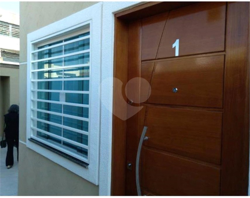 Casa à venda ou para alugar com 2 suítes no condomínio Residence Adelina, São Paulo - SP