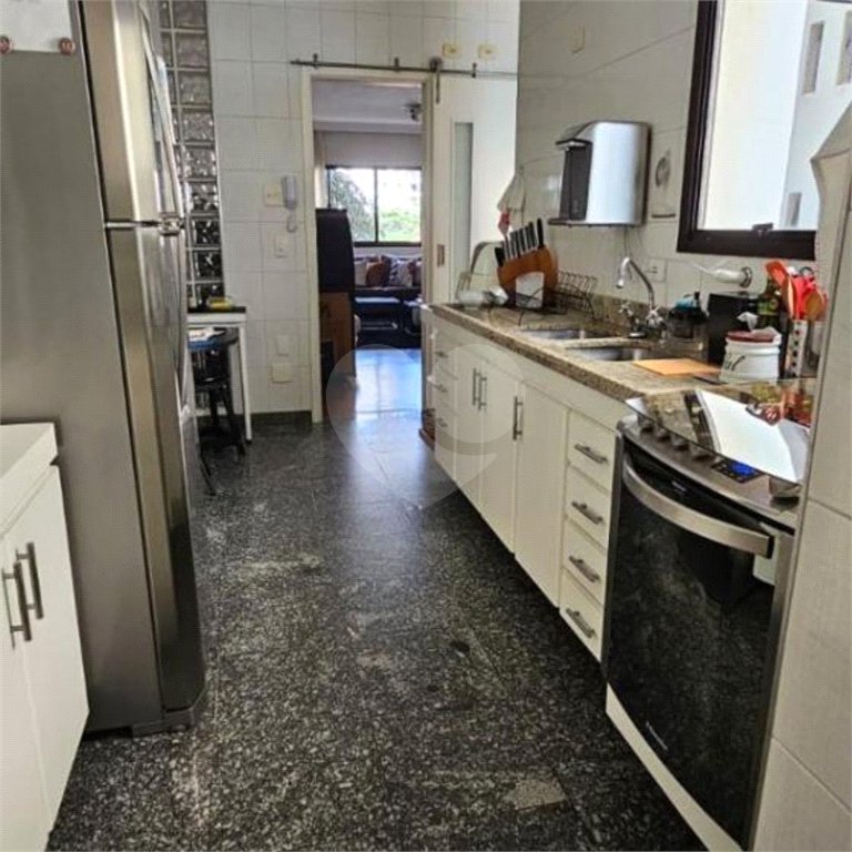 Apartamento à venda com 4 quartos, sendo 3 suítes,  em Vila Mariana, São Paulo, SP