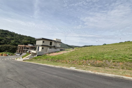Terreno à venda no condomínio Portal Lamis I, Atibaia - SP