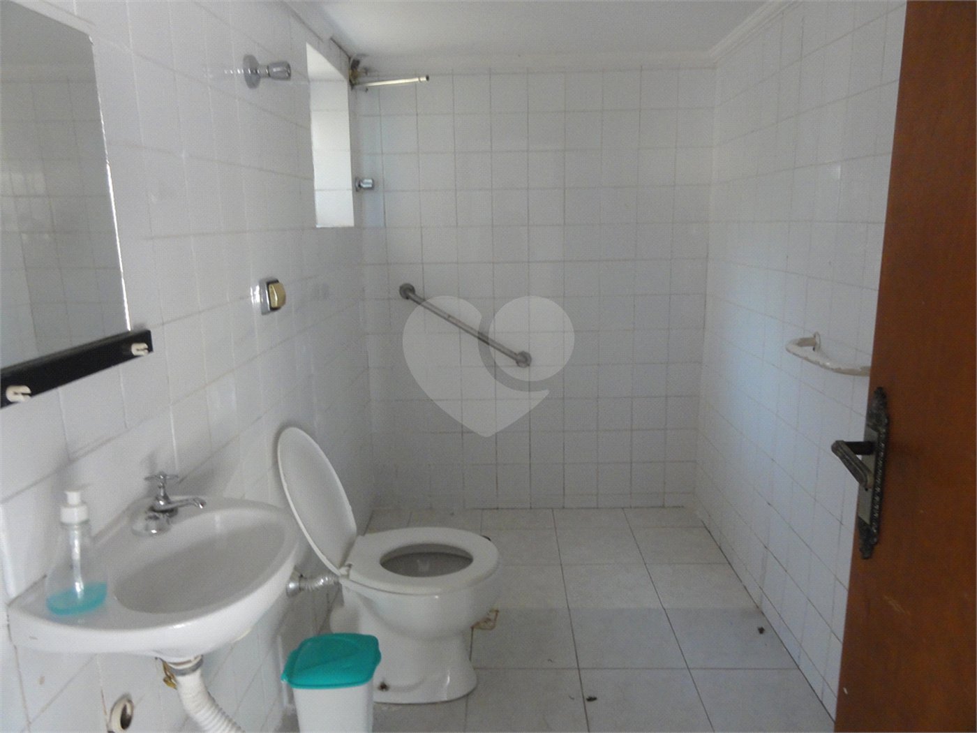 Casa Térrea à venda ou para alugar com 4 quartos em Jardim Floresta, São Paulo, SP