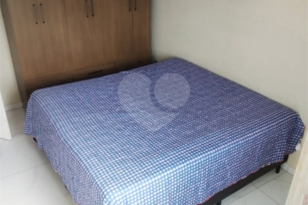 Apartamento à venda com 2 quartos em Maracanã, Praia Grande, SP