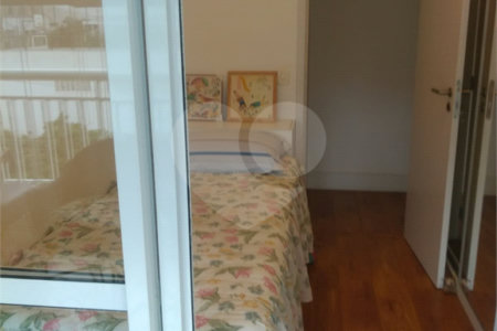 Apartamento 82 m² com varanda 2 dormitórios sendo 1 suítes 1 vaga.