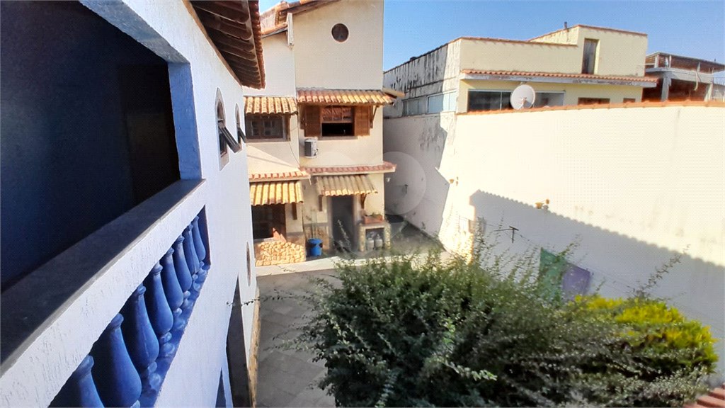 Casa à venda com 4 quartos, sendo 1 suíte, em Bangu, Rio de Janeiro, RJ