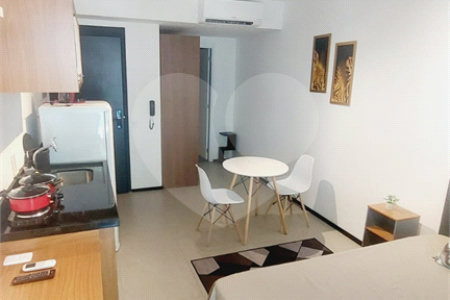 Studio com 27,61 m² a venda na Consolação com sacada