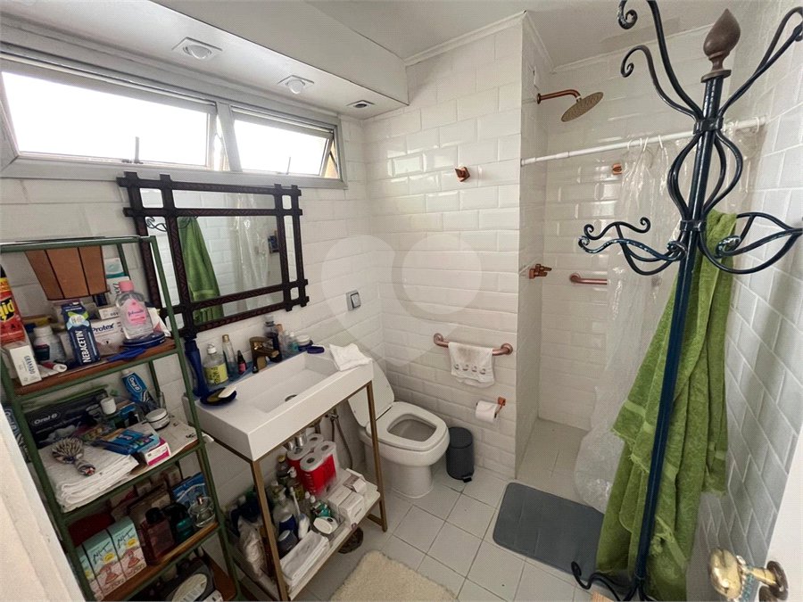 Apartamento à venda com 3 quartos, sendo 2 suítes,  em Jardim Paulista, São Paulo, SP