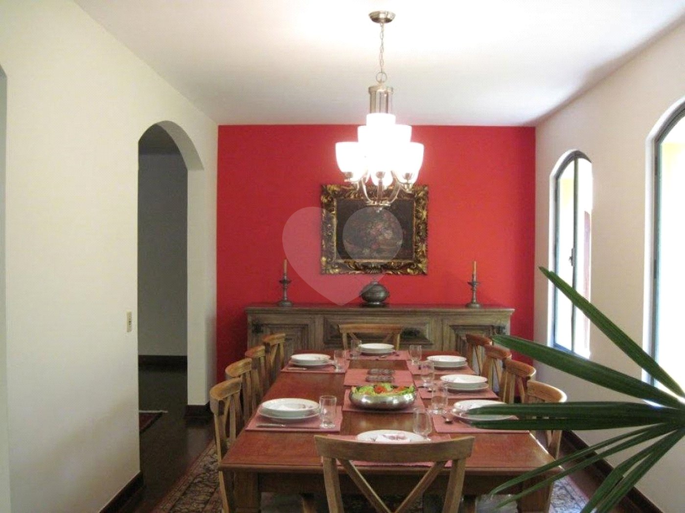 Casa à venda com 4 quartos, sendo 2 suítes,  em Jardim Leonor, São Paulo, SP