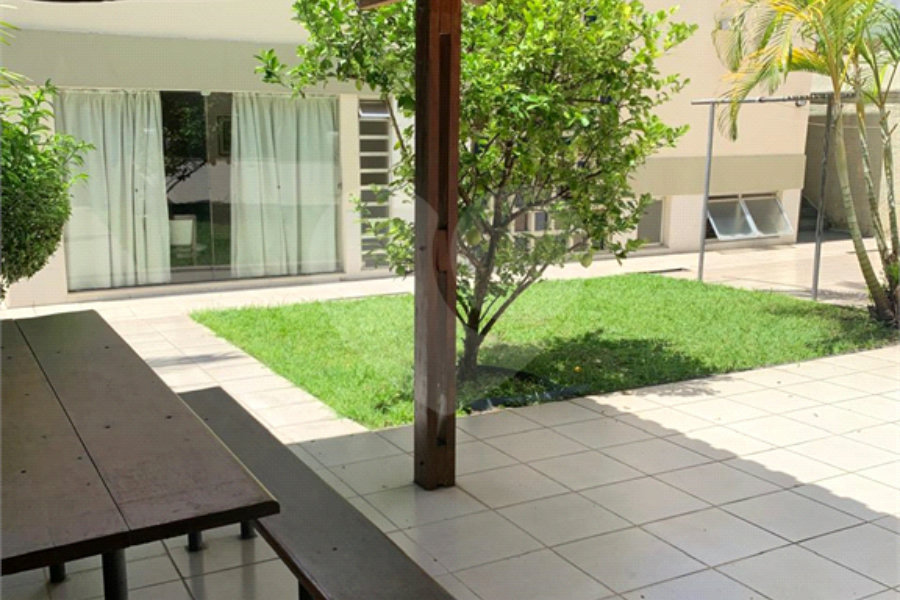 Sobrado à venda com 3 quartos, sendo 2 suítes, em Jardim São Bento, São Paulo, SP