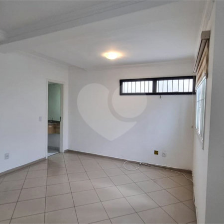 Casa à venda com 3 quartos, sendo 1 suíte,  no condomínio Residencial Villagio, São Paulo - SP