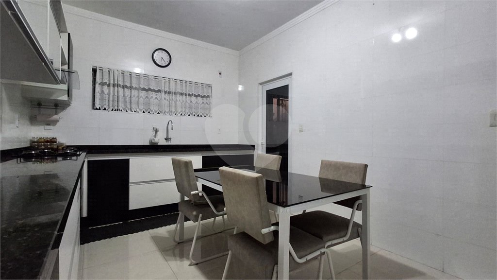 Casa à venda com 2 quartos, sendo 1 suíte, em Vila Assis, Sorocaba, SP