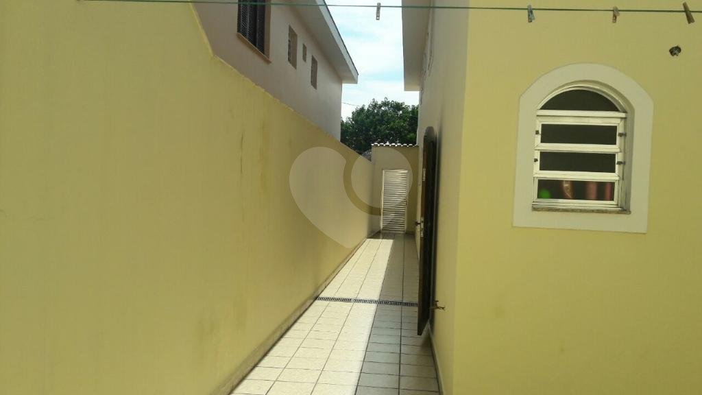 Sobrado à venda com 3 quartos, sendo 1 suíte, em Vila Nivi, São Paulo, SP