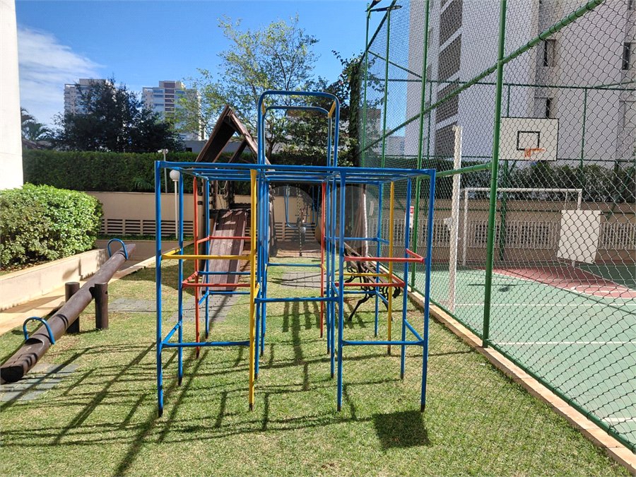 Apartamento à venda com 3 quartos, sendo 1 suíte, em Vila Romana, São Paulo, SP