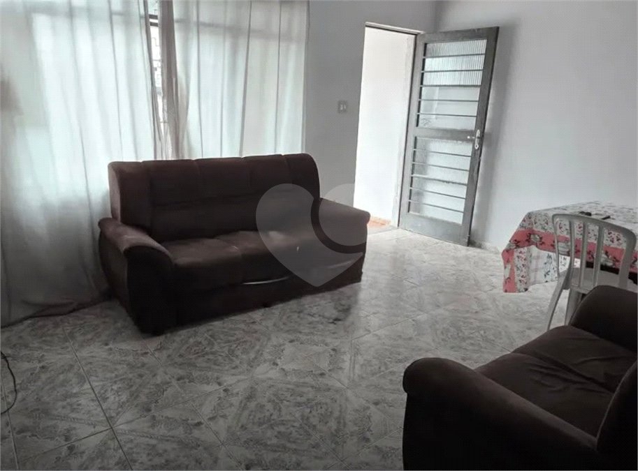 Casa à venda com 3 quartos em Vila Bela Flor, Mogi das Cruzes, SP