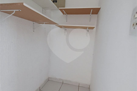 Sobrado à venda com 2 quartos em Jardim Ana Maria, Sorocaba, SP
