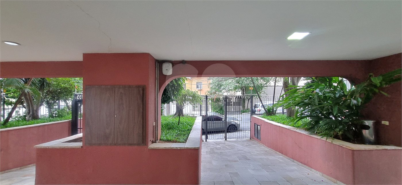 Apartamento à venda com 1 suíte em Vila Alexandria, São Paulo, SP