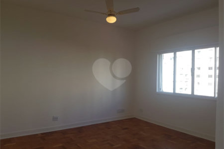 Apartamento à venda com 3 quartos, sendo 1 suíte, em Jardim Paulista, São Paulo, SP